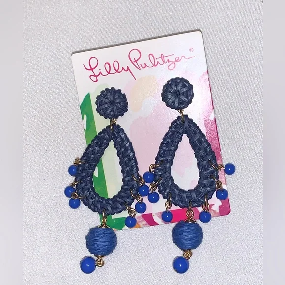 Lilly Pulitzer blue chandelier Raffia earrings NWT on card - Picture 3 of 3